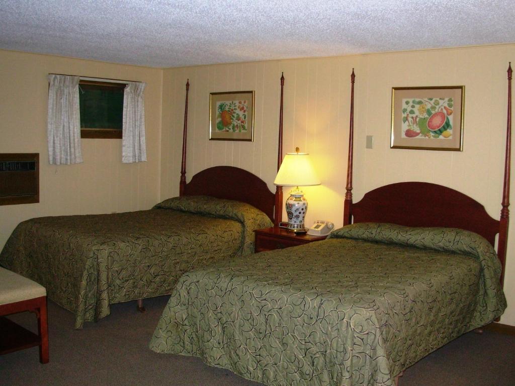 Red Carpet Inn On The Lake - Oneonta Δωμάτιο φωτογραφία