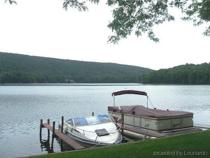 Red Carpet Inn On The Lake - Oneonta Ανέσεις φωτογραφία
