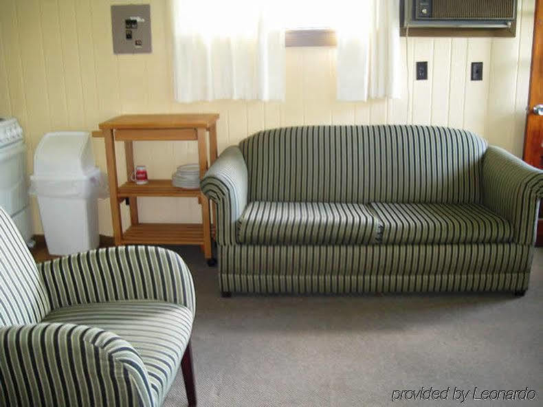 Red Carpet Inn On The Lake - Oneonta Εξωτερικό φωτογραφία