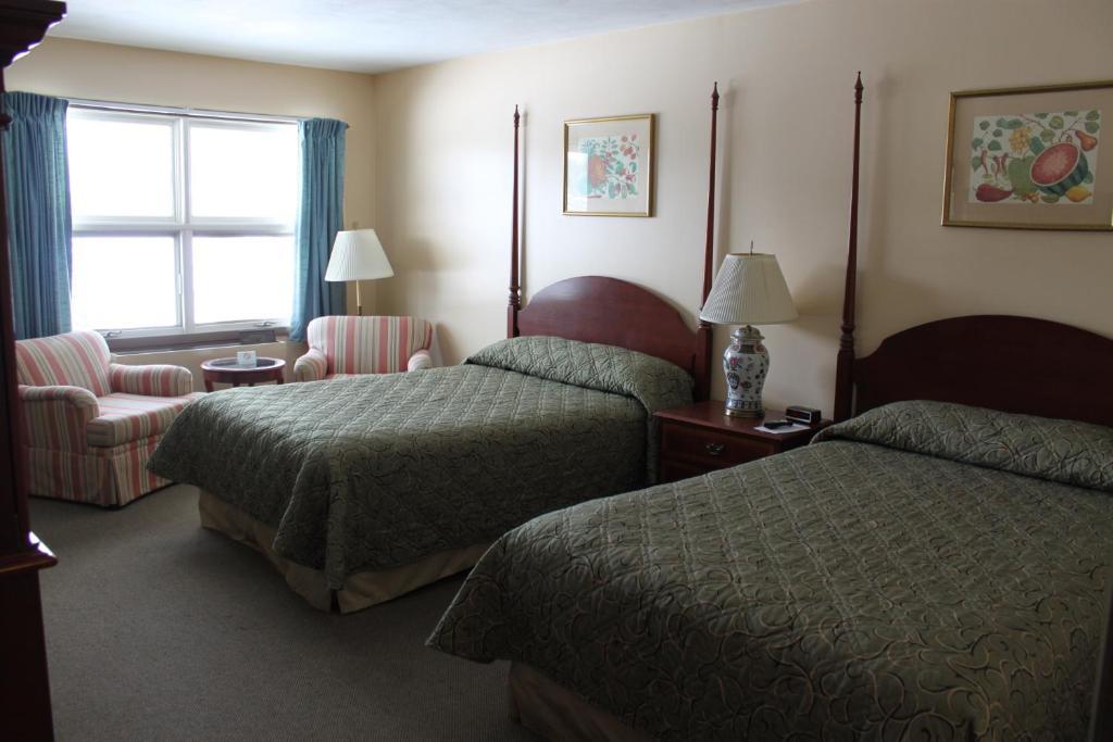 Red Carpet Inn On The Lake - Oneonta Δωμάτιο φωτογραφία