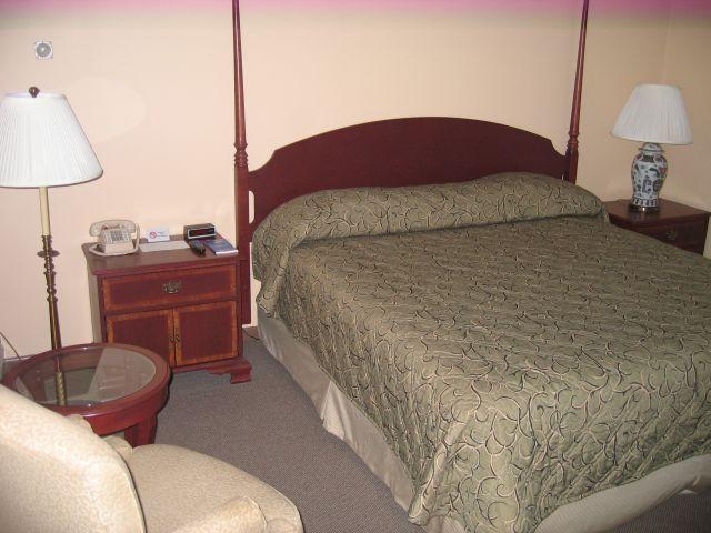 Red Carpet Inn On The Lake - Oneonta Δωμάτιο φωτογραφία