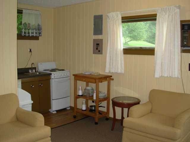 Red Carpet Inn On The Lake - Oneonta Εξωτερικό φωτογραφία